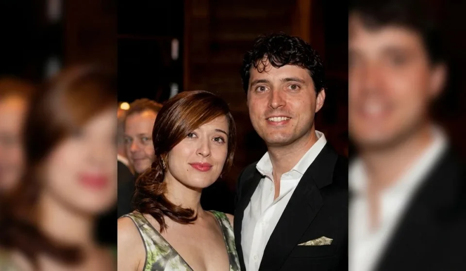 Eli Kay-Oliphant: Chicago Lawyer, Career and Marriage Eli Kay-Olyphant, Chicago lawyer and wife of Timothy Olyphant